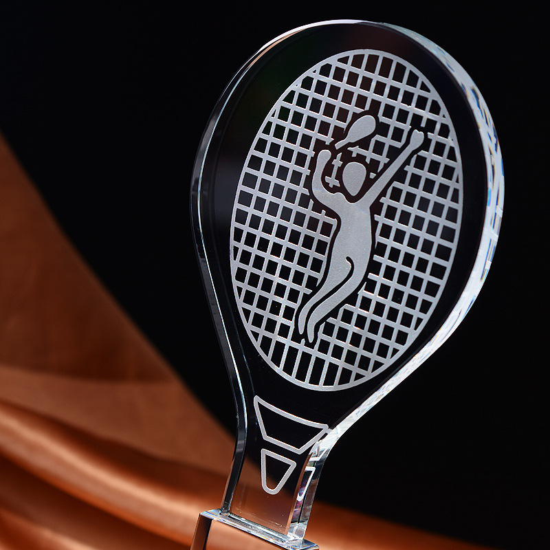 Customized Crystal Trophy Badm - Badminton Europe recension och pris