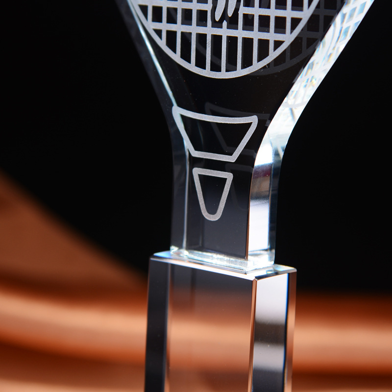 Customized Crystal Trophy Badm - Badminton Europe recension och pris
